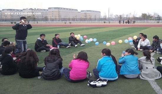 大学毕业年聚会邀请函